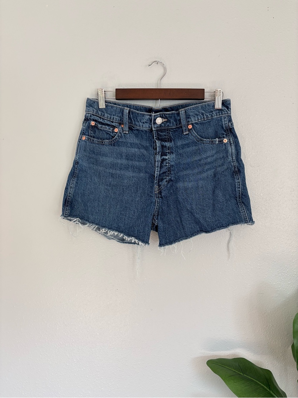 GAP high rise cheeky short dark Denim Frayed Hem Cutoff Shorts